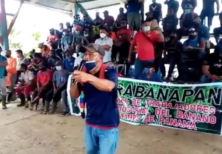 Segundo día de huelga de trabajadores de Banapiña
