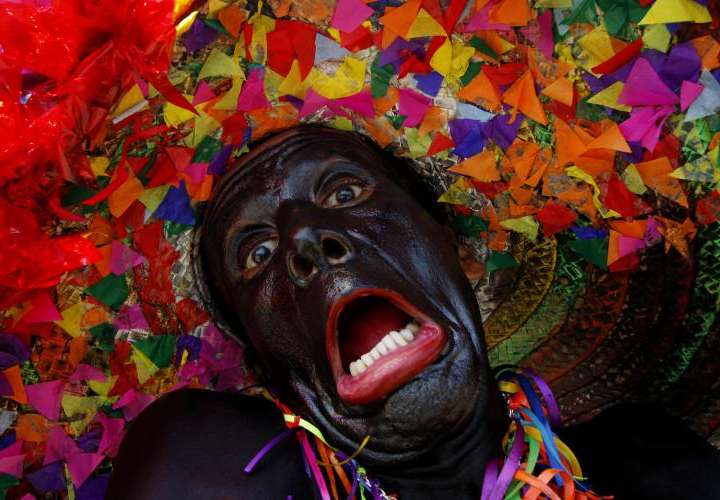 Sandoval: Minsa debe suspender ya carnaval