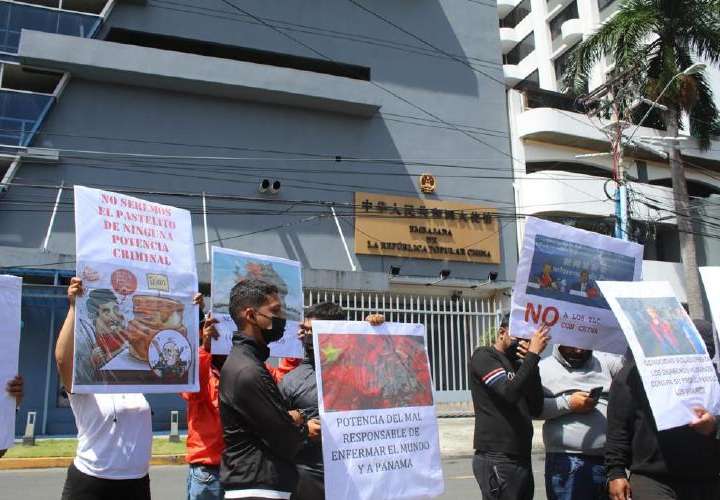 Protesta contra TLC de Panamá con China