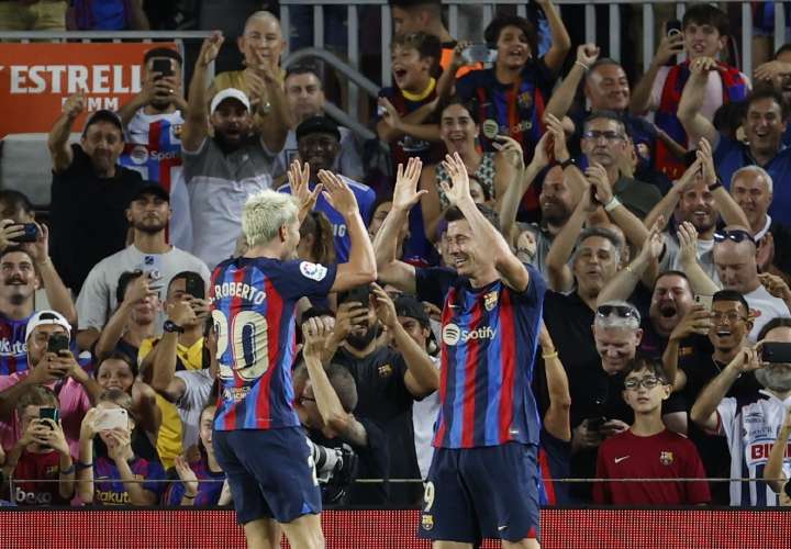 Lewandowski hace de las suyas en triunfo del Barça