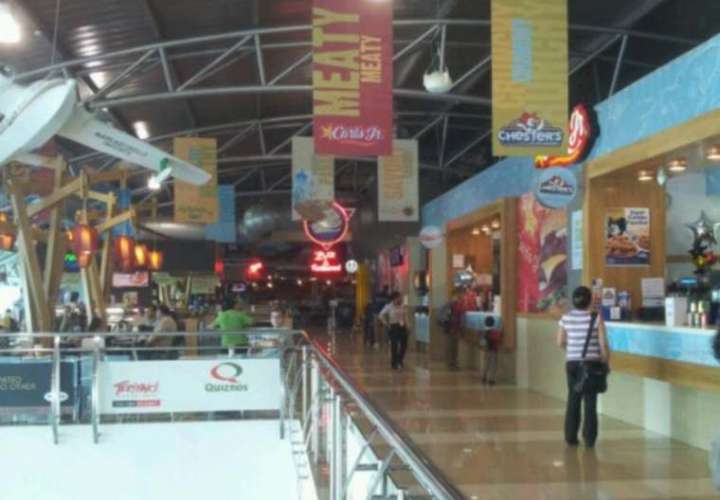 Negocian venta de restaurantes en el aeropuerto de Tocumen