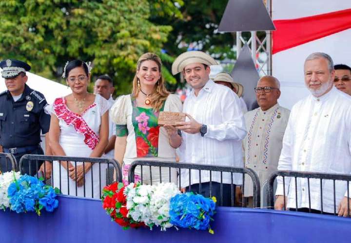 Vicepresidente celebra en Penonomé fiestas patrias