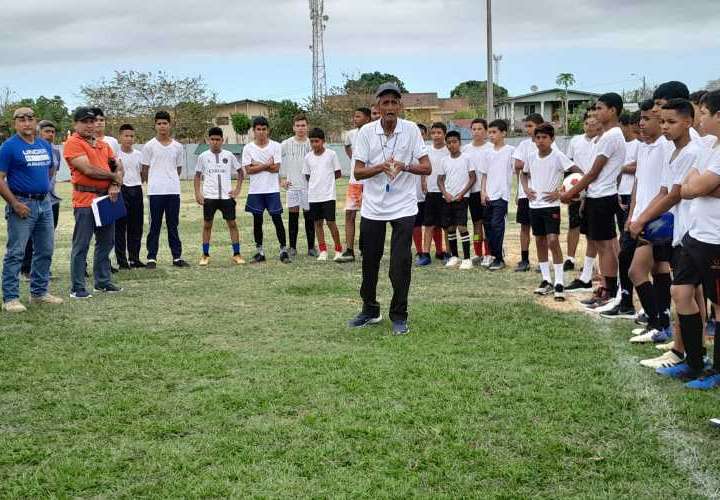 Estudiantes compiten en Juegos Deportivos Estudiantiles Nacionales 