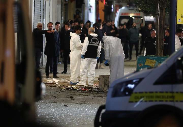 Araque terrorista deja 6 muertos en Estambul