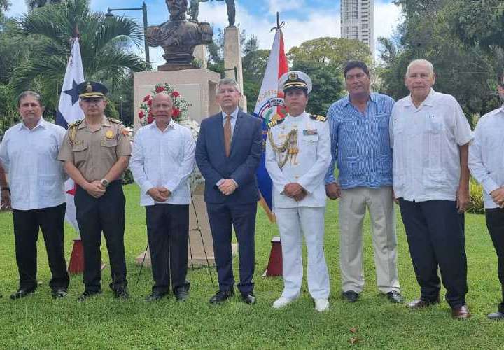 Acto de egresados de Escuela de Chorrilllos