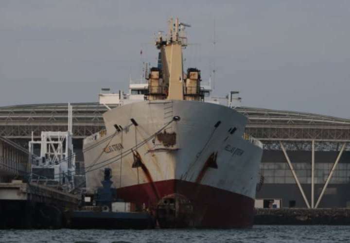 Rechazan uso de puerto de cruceros como astillero