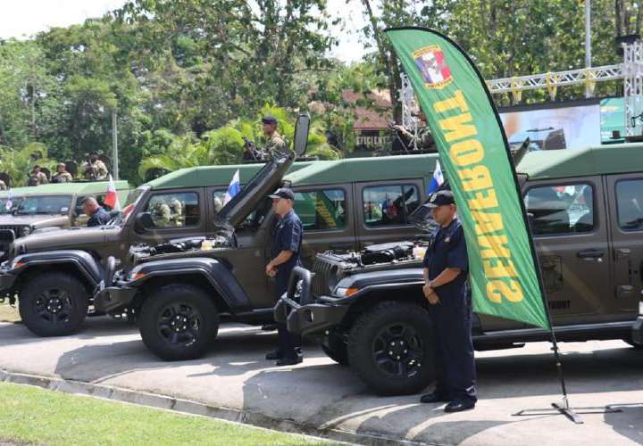Estados Unidos dona 63 jeeps al Minseg
