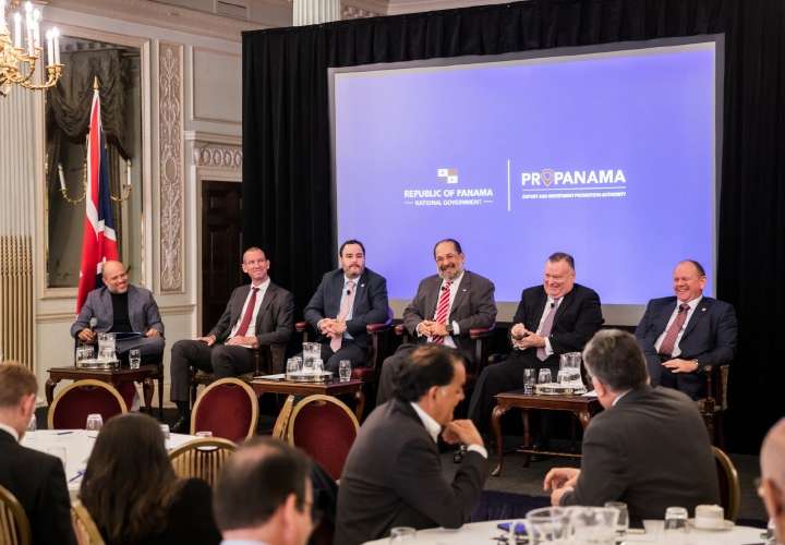 Banconal presenta actualidad de Panamá en Reino Unido y España