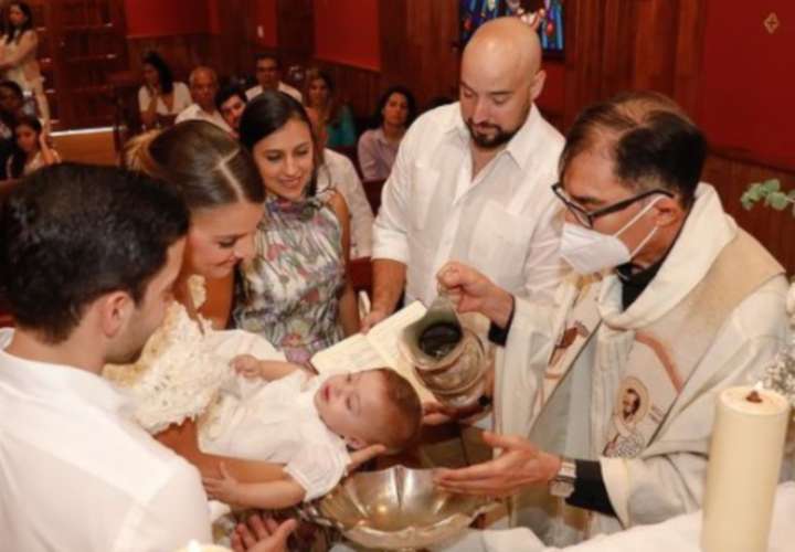 Ana Lucía Tejeira bautizó a su hija Aurora