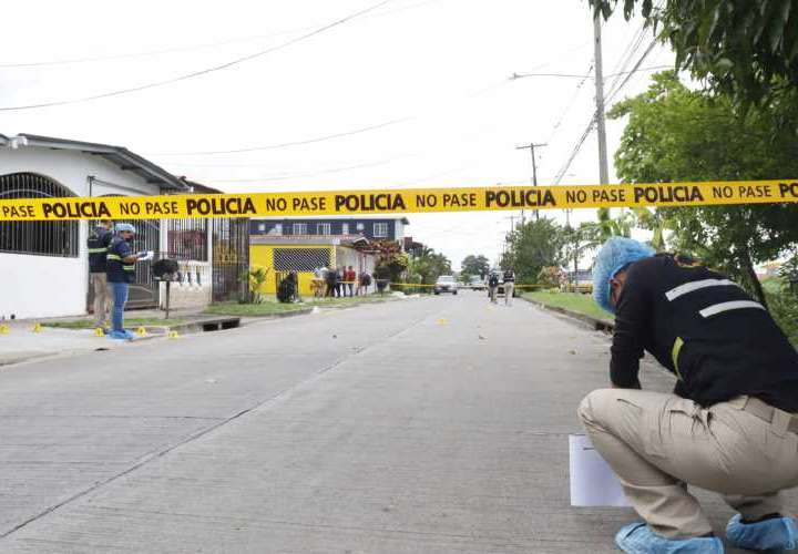 ACRIBILLADO EN PLENA CALLE