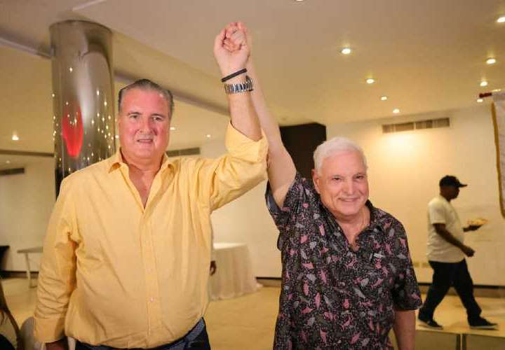 Miembros del Molirena anuncian apoyo a candidatura de Martinelli