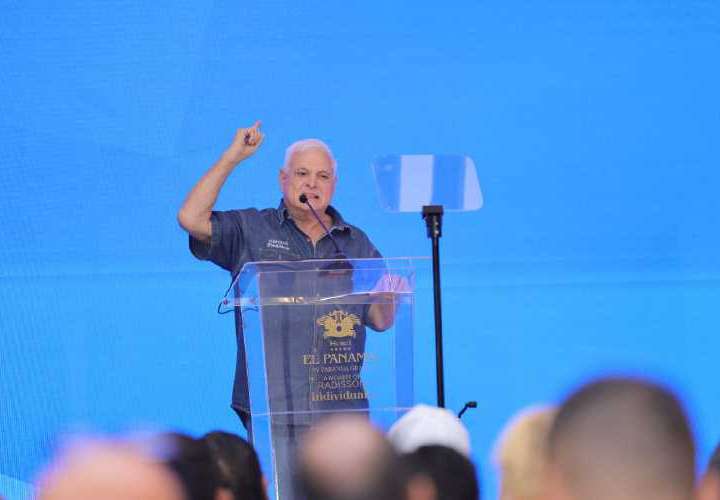 Exfiscal Olmos: RM podrá correr en elecciones del 2024