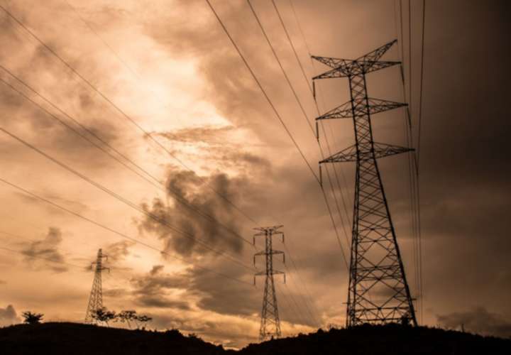 Defensoría pide auditoría a empresas eléctricas