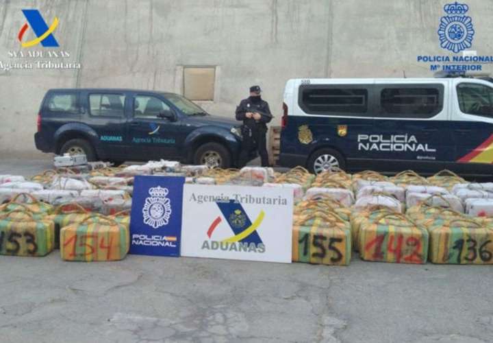 2 panameños entre 28 detenidos en España con 4,500 kilos de coca