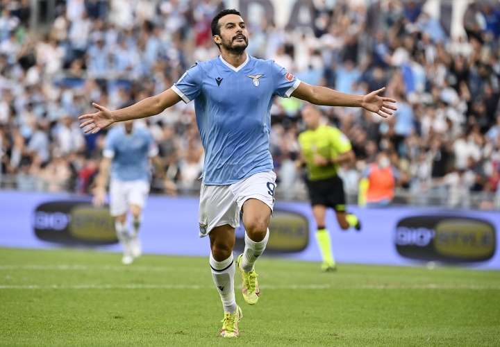 Lazio renueva a Pedro