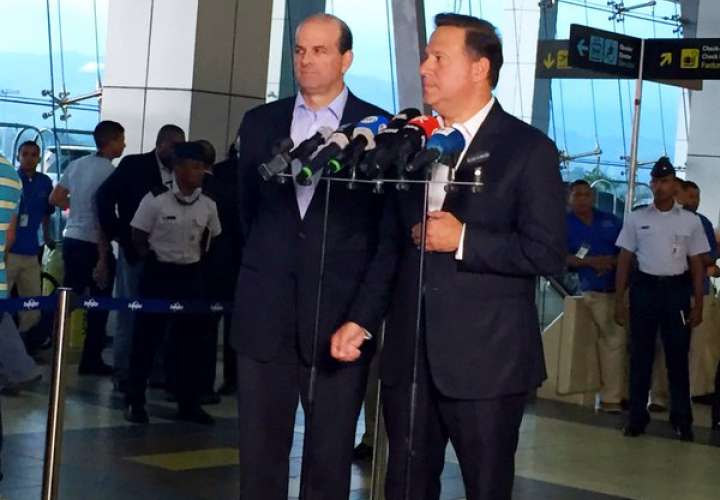 Juan Carlos Varela en el Aeropuerto Internacional de Tocumen 