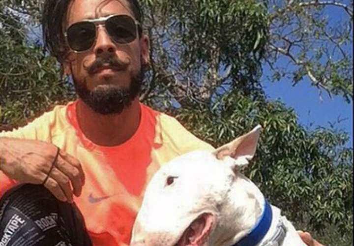 Marco Oses aclara que no maltrata a su perro, jugaba con él