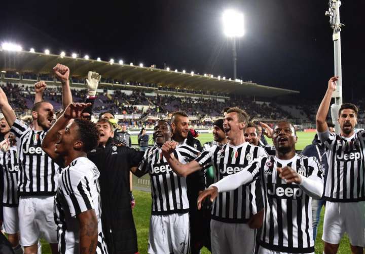 Derrota de Nápoles da el ‘scudetto’ a la Juventus 
