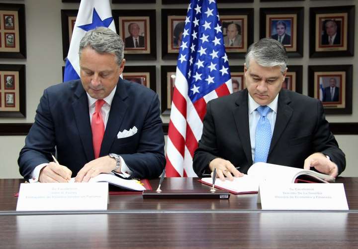 Panamá y EE.UU. firman intercambio automático de información fiscal