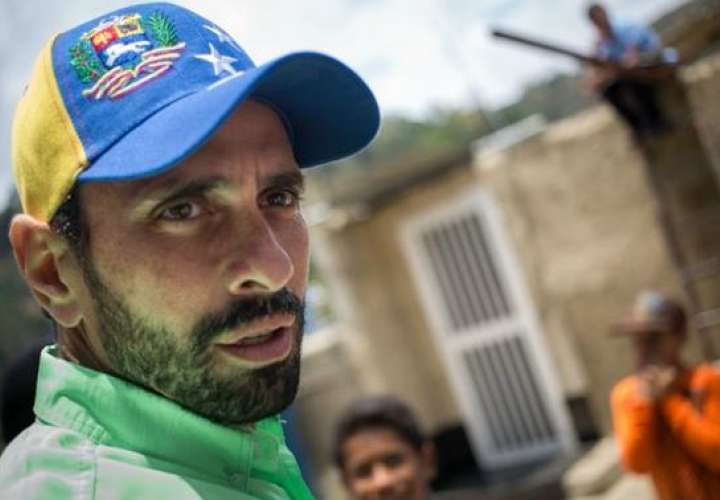 Capriles: recogieron más de un millón de firmas