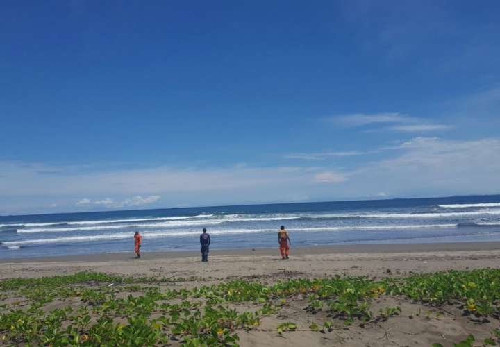 Buscan joven norteamericano desaparecido en playa Las Lajas
