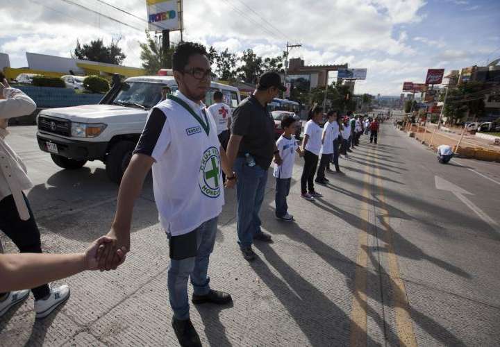 Hondureños piden alto a la violencia