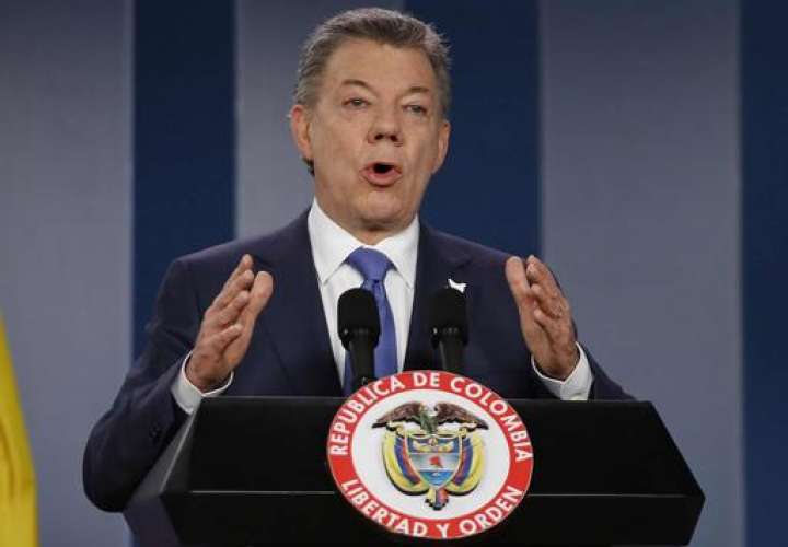 El jefe del equipo negociador del gobierno colombiano informó que se había iniciado una operación para la liberación del exlegislador.  /   Foto: AP