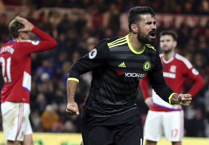 Diego Costa pone líder al Chelsea