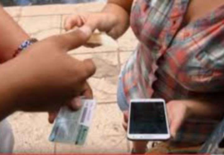 Roban tarjetas de prepago de celular en Los Andes 