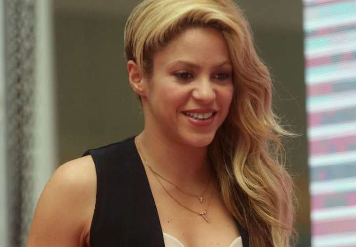 Shakira presenta su nuevo perfume en Chile