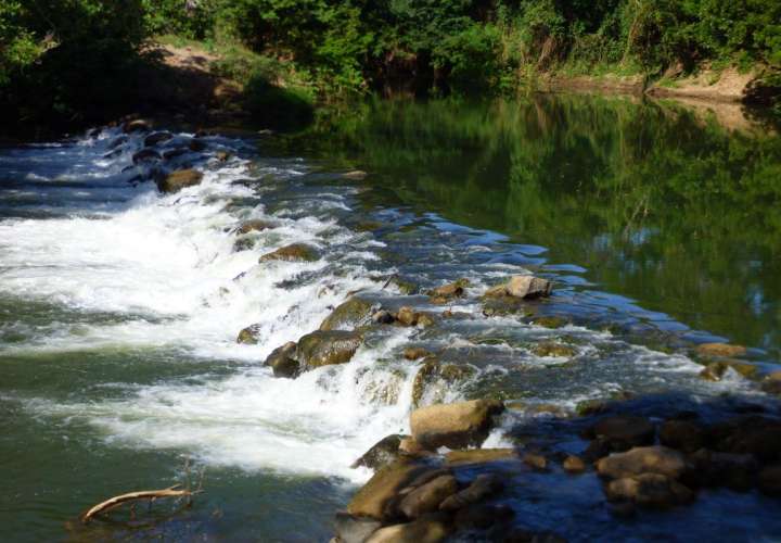 Evalúan ríos La Villa y Parita ante llegada de estación seca