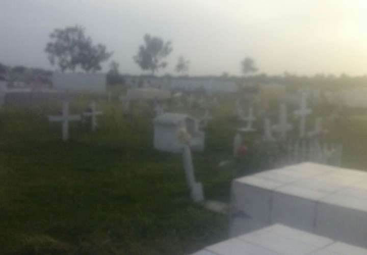 Cementerio de Antón en abandono 