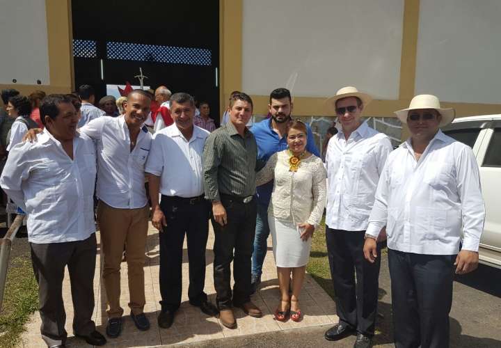 De Lima inicia recorrido político en Ocú