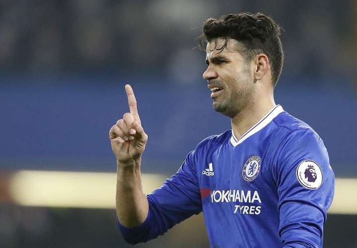 Costa se reconcilia con la afición del Chelsea