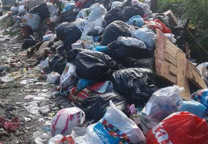 Repre culpa a gente de San Miguelito por basura