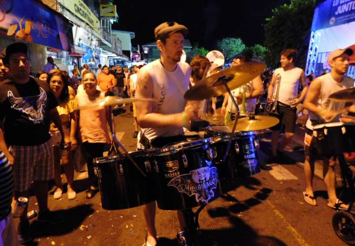 Llegaron los "Chimbilacos" al Carnaval tableño