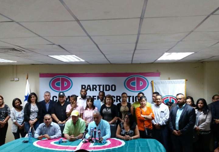 Camacho: Panamá vive varias crisis por incapacidad de Varela