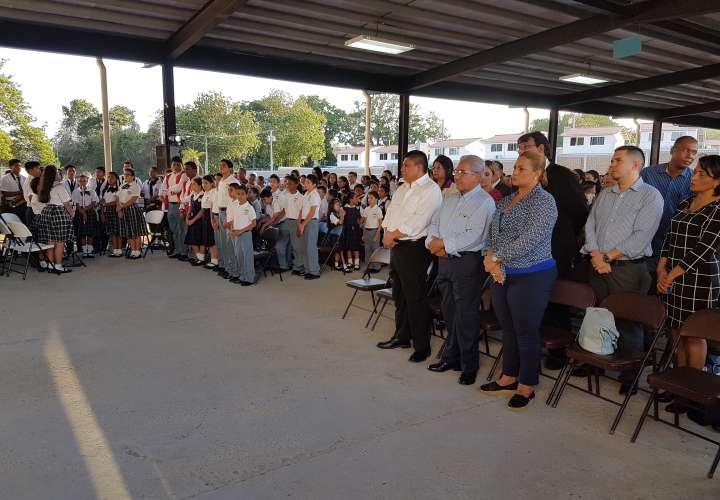 El acto público fue celebrado en el Colegio Bilingüe San José Del Carmen, en el distrito de Arraiján.  /  Foto: Raimundo Rivera