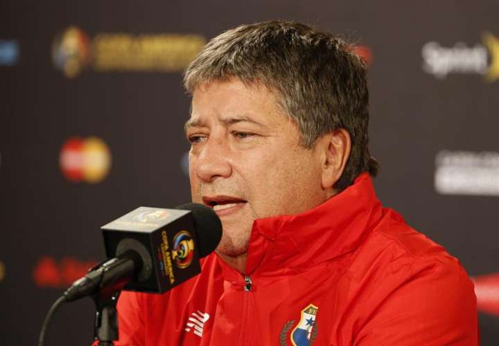 Hernán Dario Gómez, entrenador de la selección de Panamá. EFE/Archivo