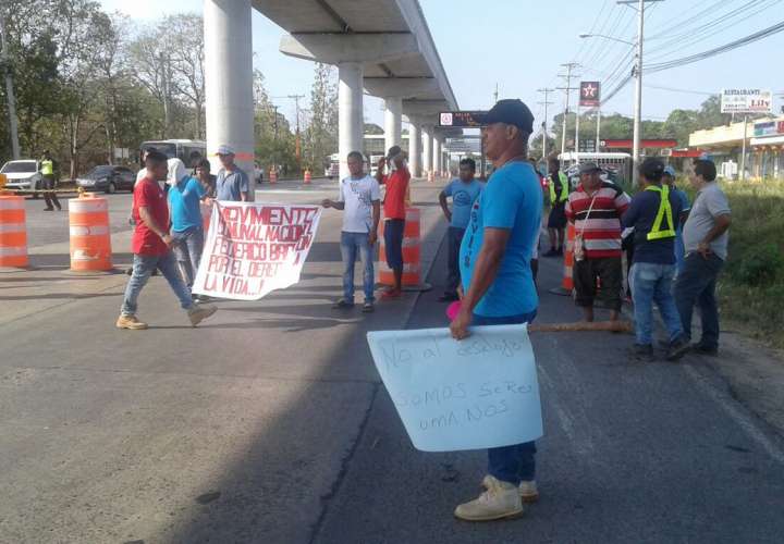 Miembros de Mocona protestan por desalojo ilegal en Pedregal