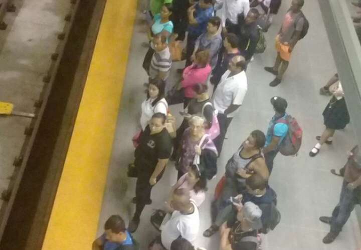 Línea 1 del Metro normaliza servicio tras incidencia
