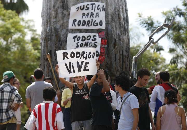 Ordenan investigar muerte de líder paraguayo 