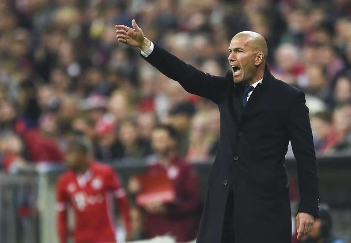 Zinedine Zidane dejó en duda el reemplazo de Gareth Bale