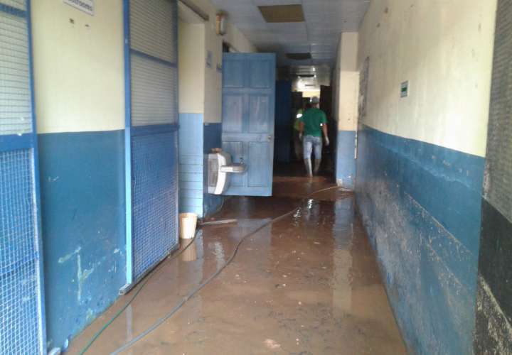 Chitré: Jardín infantil con serias afectaciones tras inundación