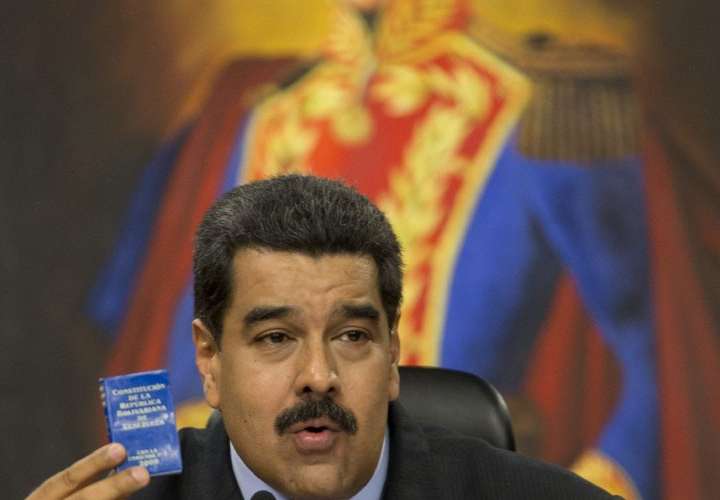 OEA estudiará petición del Parlamento venezolano de frenar la salida del país