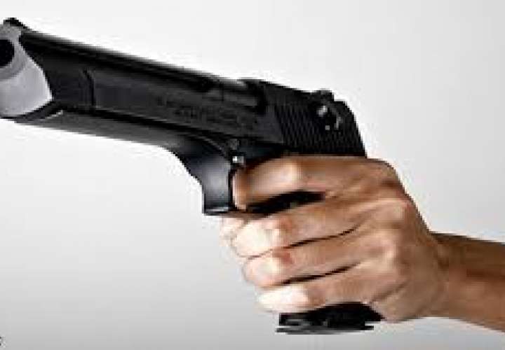 Gobierno prohíbe las armas de fuego en Colón