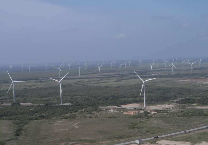 Panamá aumentará producción de energía eólica