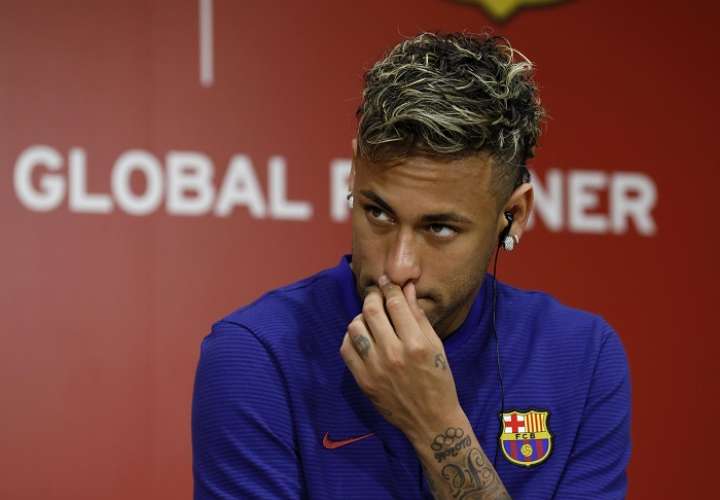 Neymar, figura de Brasil y del FC Barcelona/ EFE/Kimimasa Mayama