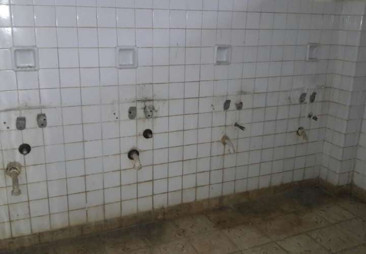 Escuela Tomás Arias sin baños y otras carencias