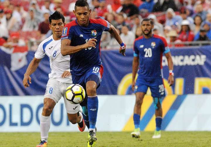 Ismael Díaz jugó la pasada Copa Oro con Panamá/ EFE